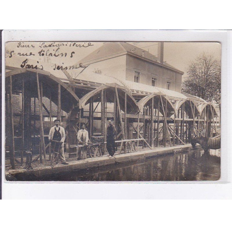 AY EN CHAMPAGNE: menuisier (lavoir en construction)- très bon état