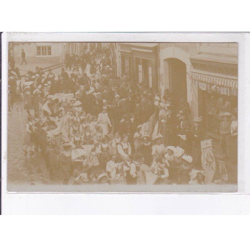 MAINE ET LOIRE: magasin robineau, fête - très bon état