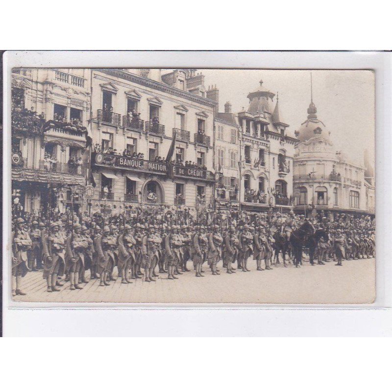 ORLEANS: défilé militaire, magasin legendre - très bon état