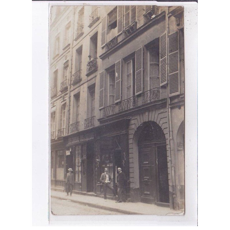 PARIS: 8 rue guenegaud 75006 - très bon état