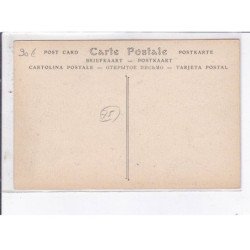 PARIS: scènes parisiennes, bouqiniqtes, musique neuve d'occasion - très bon état