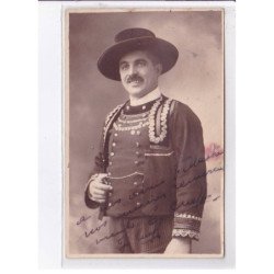 PONT-AVEN: Mr. et Mme. Cueff dans le bois d'amour (lot de 3 cpa) (autographe) - très bon état