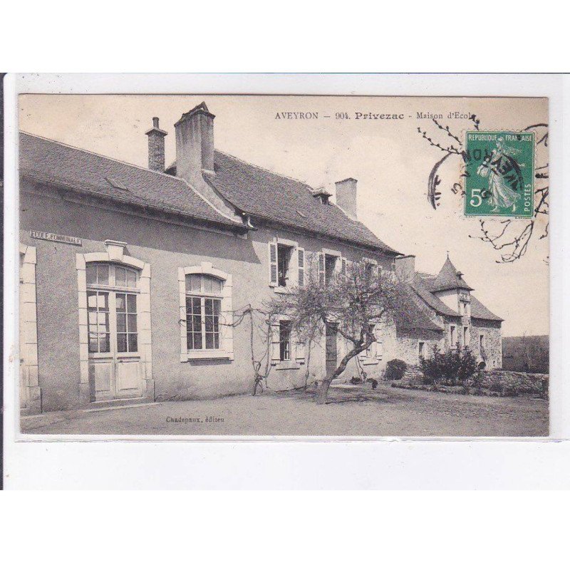 PRIVEZAC: maison d'école - état