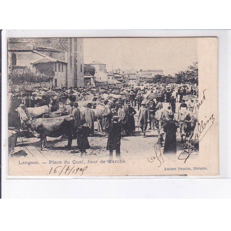 LANGEAC: place du quai, jour de marché - très bon état