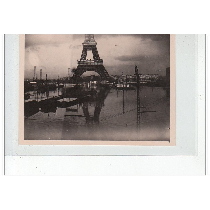 PARIS - inondations 1910 - carte photo (tour Eiffel) - très bon état