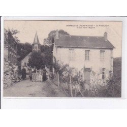 JABREILLES: le presbytère et vue vers l'église - très bon état