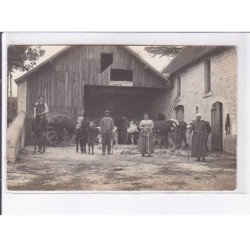 INDRE et LOIRE ou DEUX-SEVRES: intérieur de ferme, à localiser - très bon état