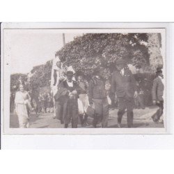 BRETAGNE(?): fête - très bon état