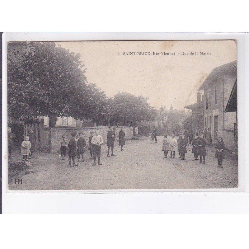 SAINT-BRICE: rue de la mairie - très bon état