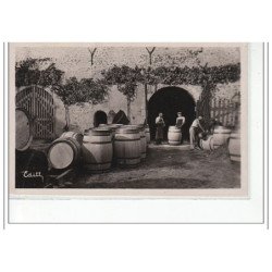 VOUVRAY - Le vin de Vouvray - très bon  état