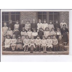 AMIENS: école, groupe de filles - très bon état