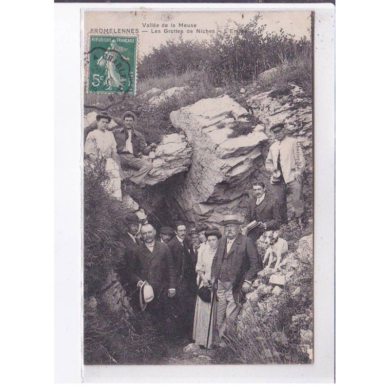 FROMELENNES: les grottes de niches, l'entrée - très bon état