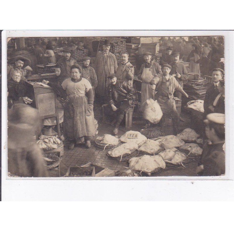 PARIS: 75001, les halles, poissons - état