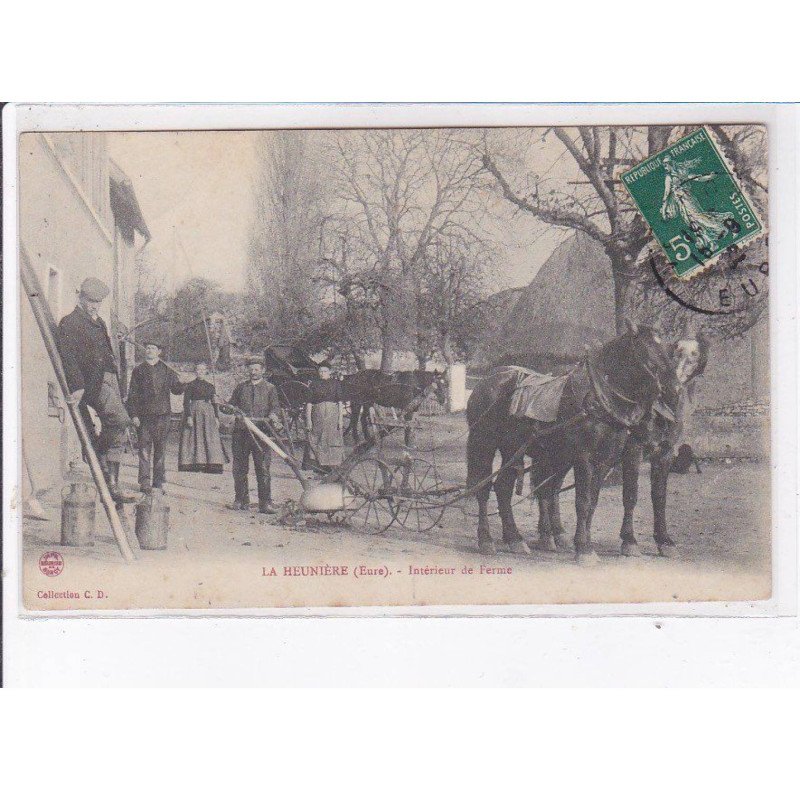 LA HEUNIERE: intérieur de ferme - état