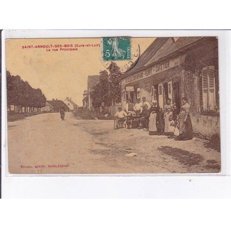 SAINT-ARNOULT-des-BOIS: la rue principale - très bon état