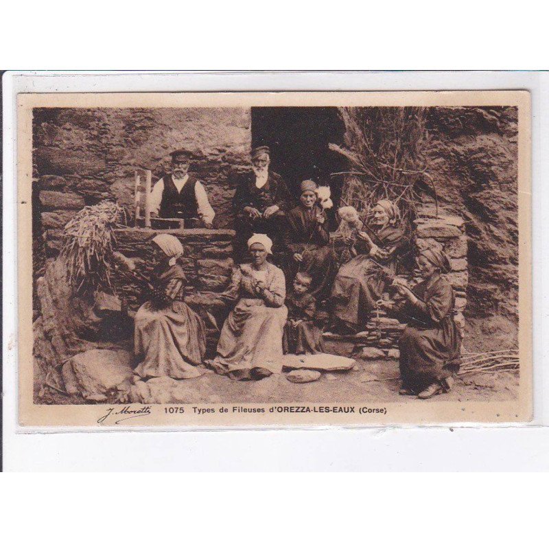 OREZZA-les-EAUX: types de fileuses - très bon état