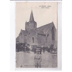 HILLION: l'église, sortie de messe - très bon état