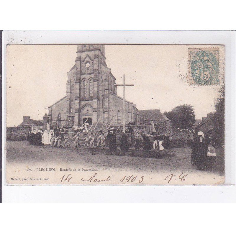 PLEGUIEN: rentrée de la procession - très bon état
