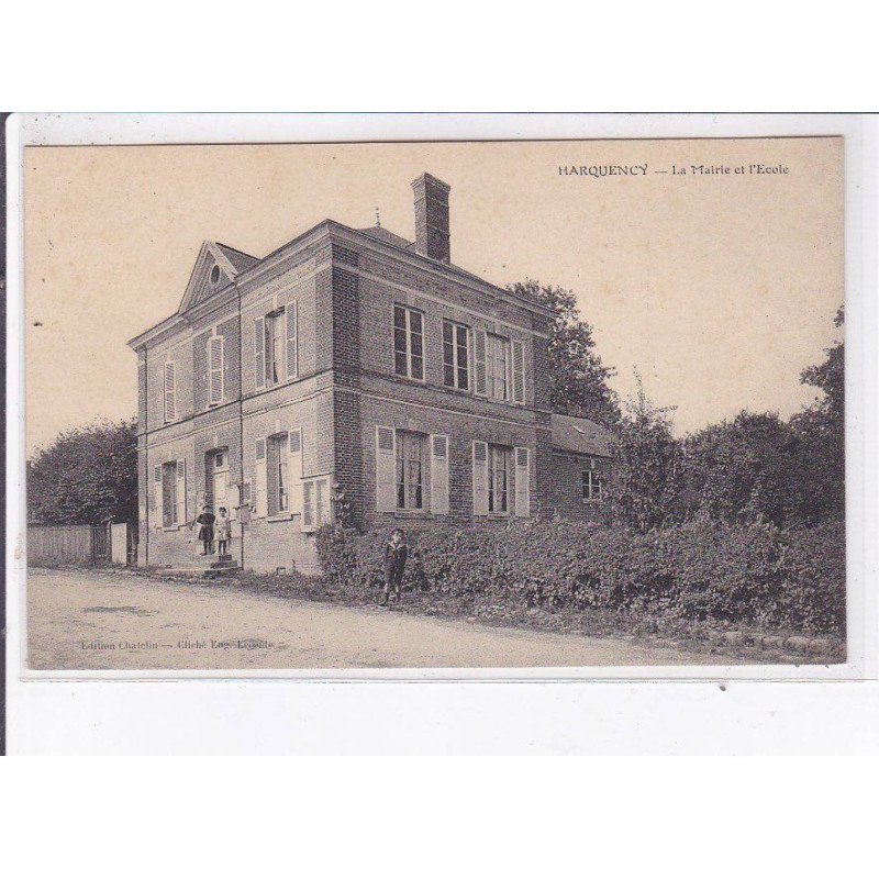 HARQUENCY: la mairie et l'école - très bon état