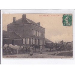 PANILLEUSE: intérieur de ferme - état