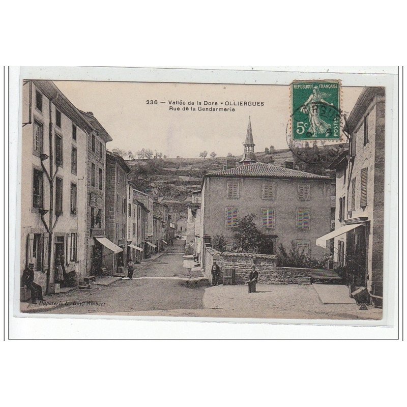 Vallée de la Dore - OLLIERGUES - Rue de la Gendarmerie - très bon état Vallée de la Dore - OLLIERGUES - Rue de la Gendarmerie - très bon état