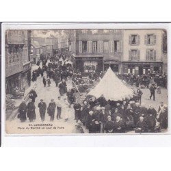 LANDERNEAU: place du marché un jour de foire - état