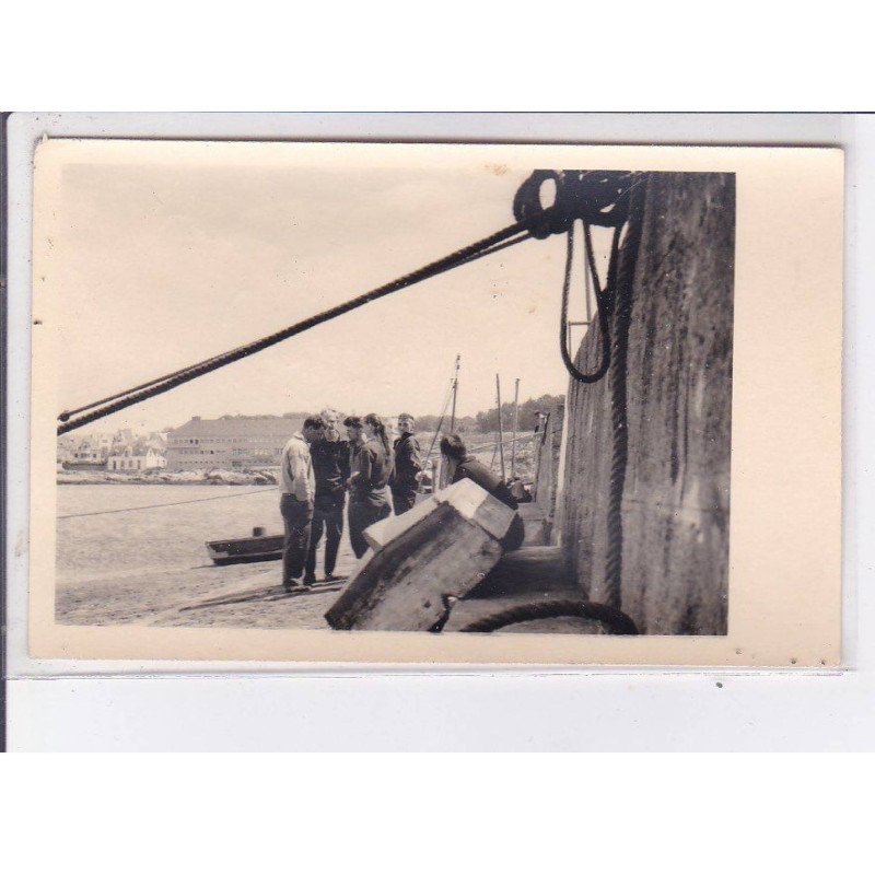 FINISTERE: 10CPA, bateaux et marins - très bon état