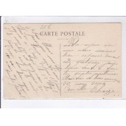 COUR-et-BUIS: place de la mairie - très bon état