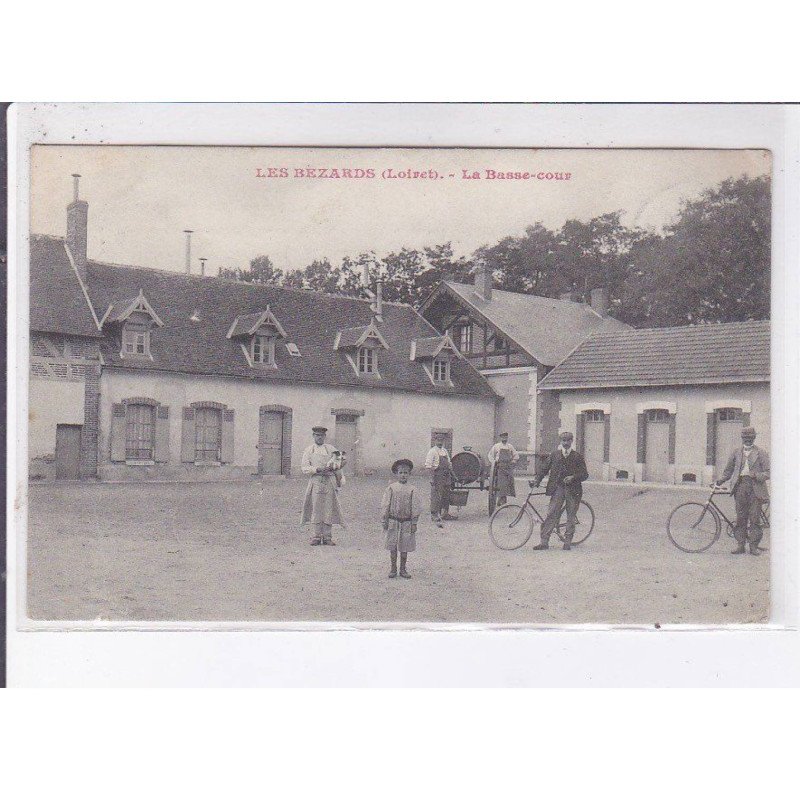 LES BEZARDS: la basse-cour - très bon état