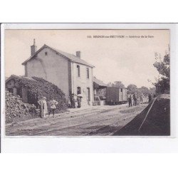 BRINON-sur-BEUVRON: intérieur de la gare - très bon état