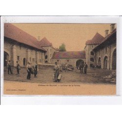 BOURNEL: château, la cour de la ferme - très bon état