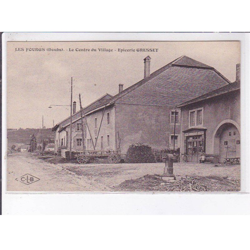 LES FOURGS: le centre du village, épicerie gresset - très bon état