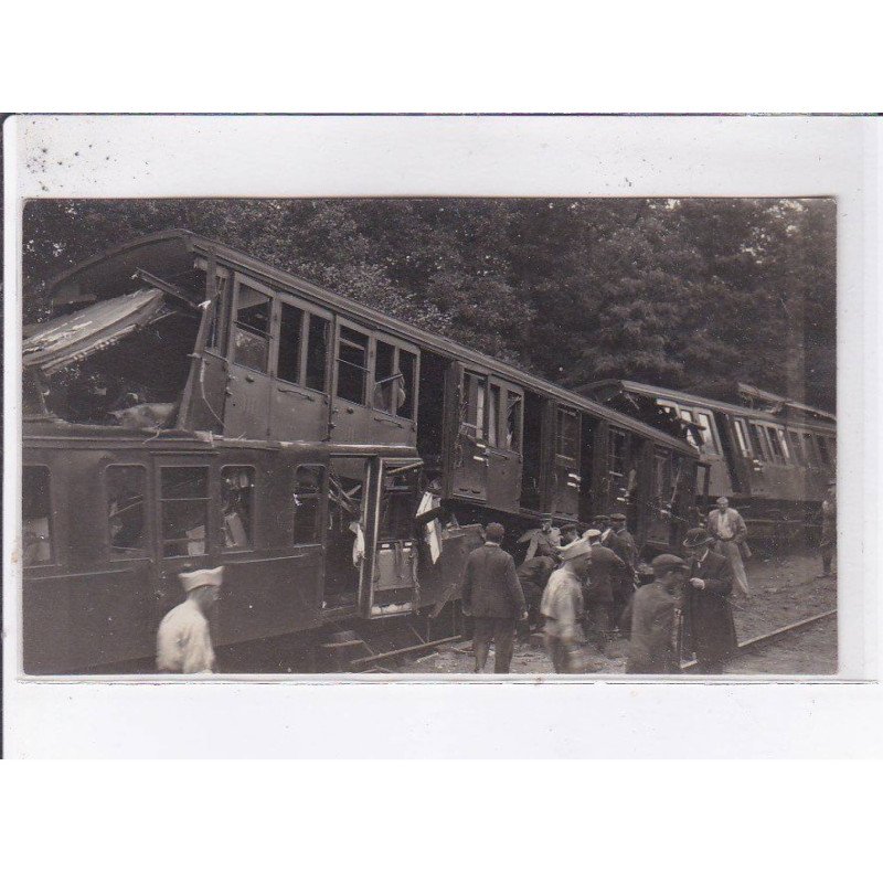 SAINT-ANTOINE-du-ROCHER: accident de train - très bon état