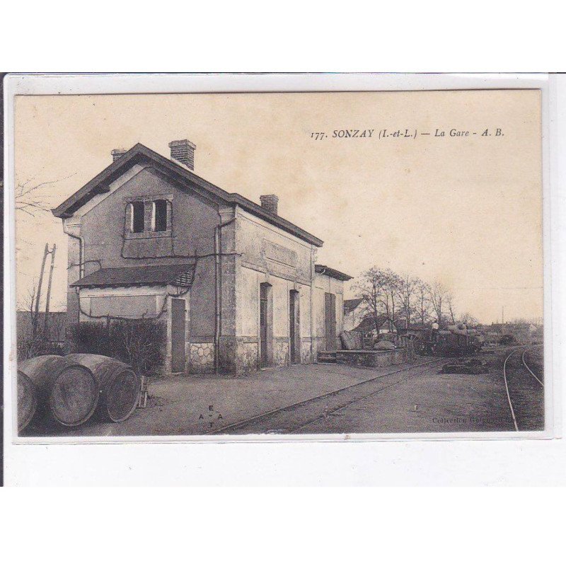 SOUVIGNE: la gare - très bon état