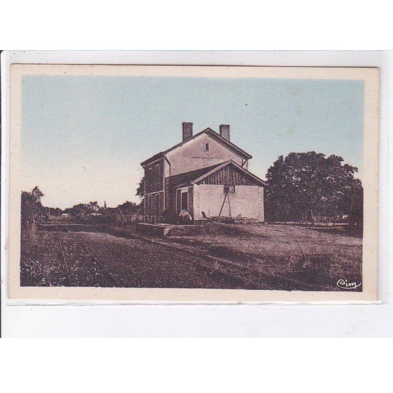 LE LOUROUX: la gare, est - très bon état