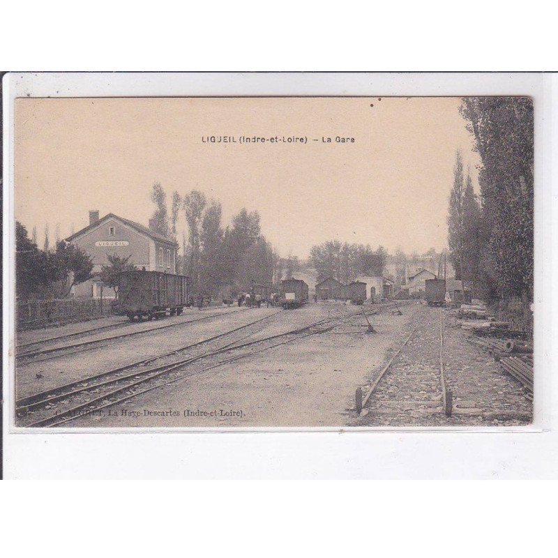 LIGEUIL: la gare - très bon état