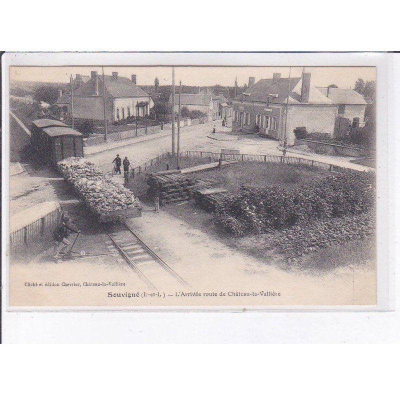 SOUVIGNE: l'arrivée route de château-la-vallière - très bon état