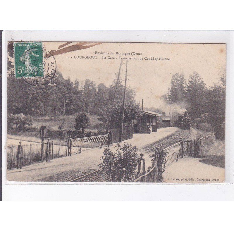 COURGEOUT: la gare, train venant de condé-sur-huisne - état