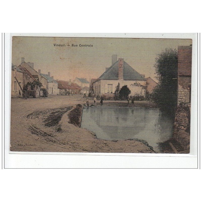 VINEUIL - Rue Centrale - très bon état