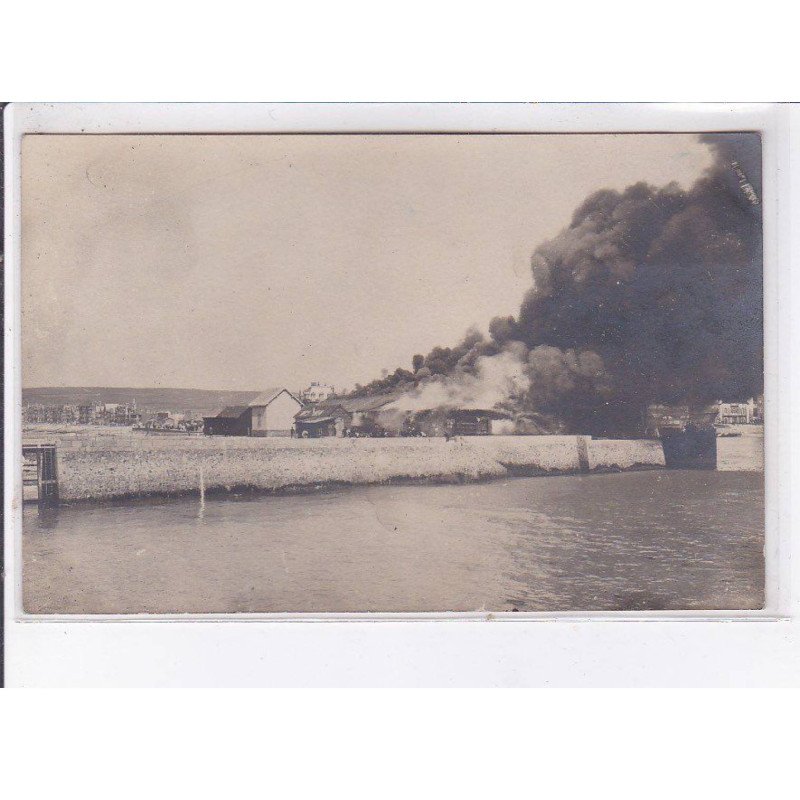 LE TREPORT: incendie des docks - très bon état
