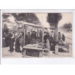 SAINT-OUEN: marché aux puces, marchande de cuire - très bon état