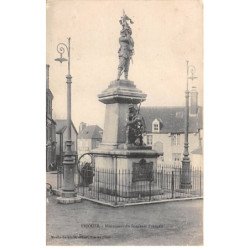 BRIOUZE - Monument du Souvenir Français - très bon état