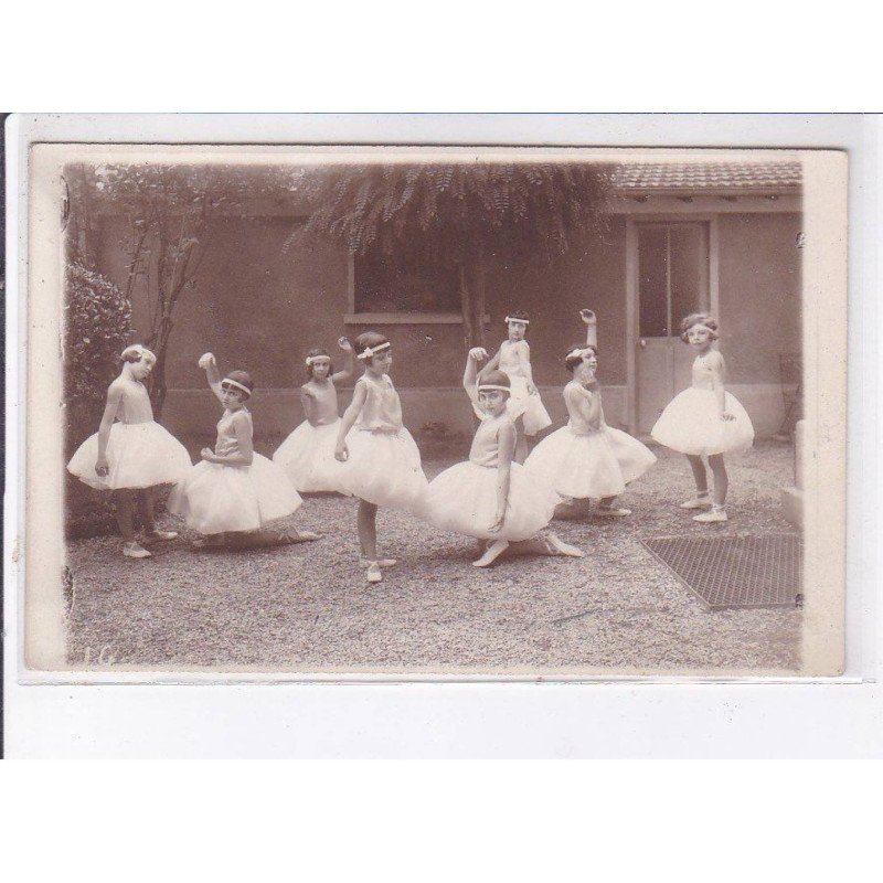 LA VARENNE: école, danse - très bon état
