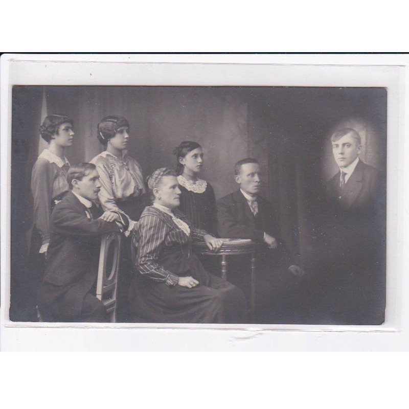 SURREALISME : SPIRITISME - carte photo (mort) - très bon état