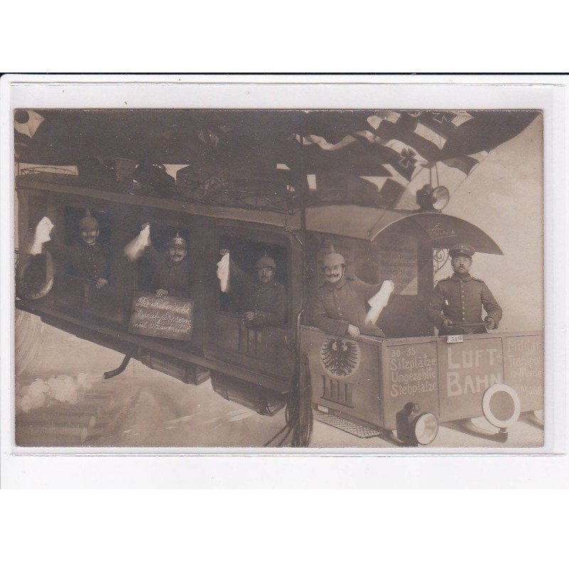 SURREALISME / photomontage : militaires dans un train (Allemagne) - très bon état