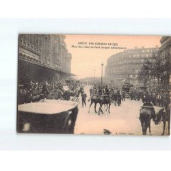 PARIS: Grève des chemin de Fer, Place de la Gare du Nord occupée militairement - état