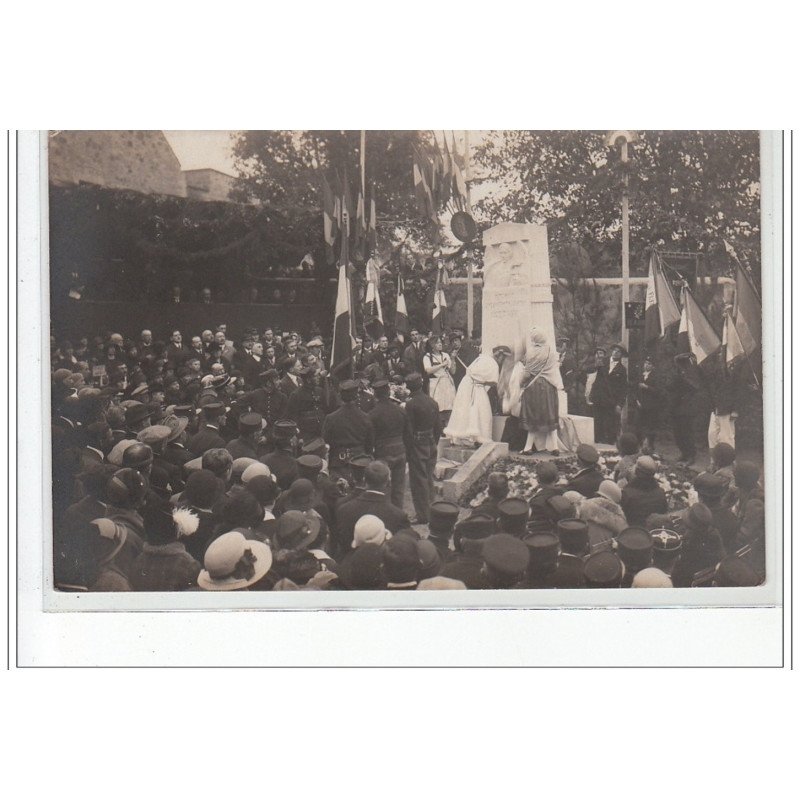 BEAURIEUX - CARTE PHOTO - Inauguration du monument aux Morts 1926 - très bon état