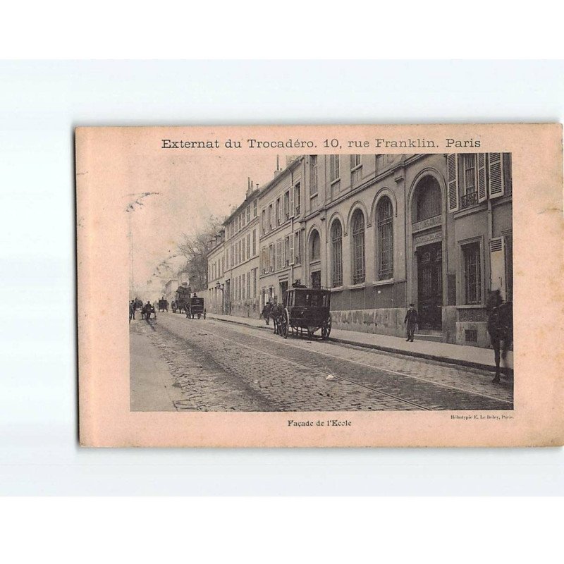 PARIS :  Externat du Trocadéro, Façade de l'Ecole - état