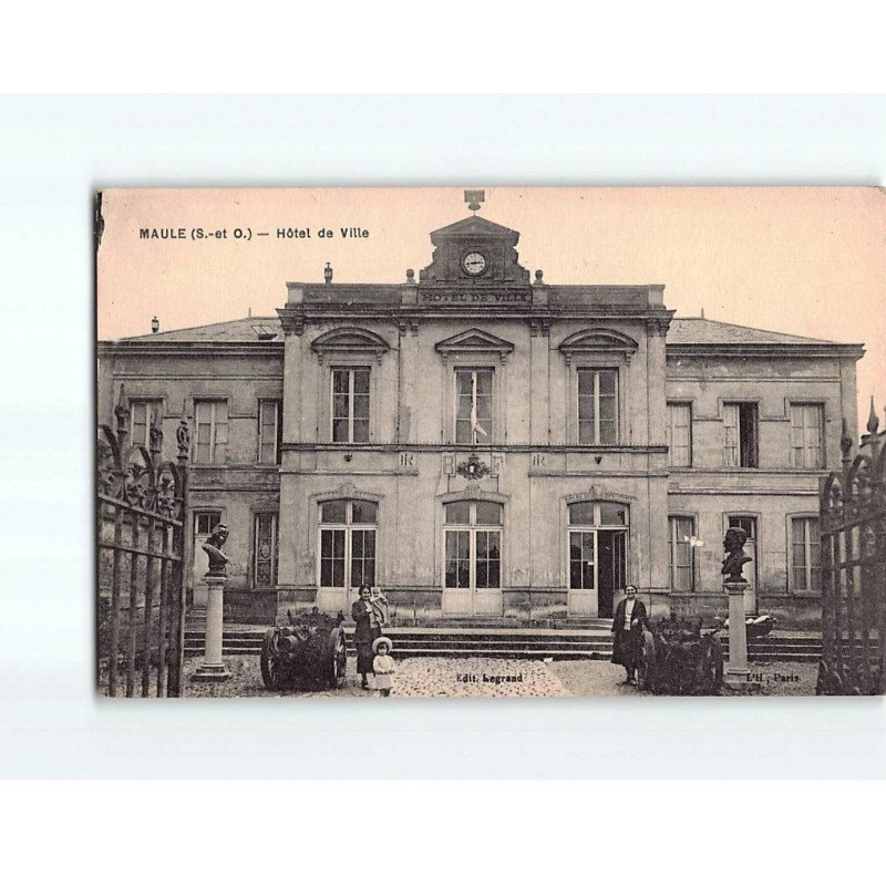 MAULE : Hôtel de Ville - très bon état