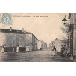FONTENAY LE COMTE - La Rue Tiraqueau - état